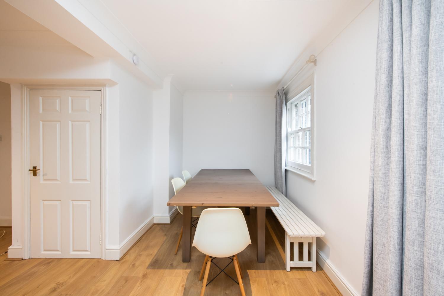 Cozy Two-bedroom Flat In Camden *