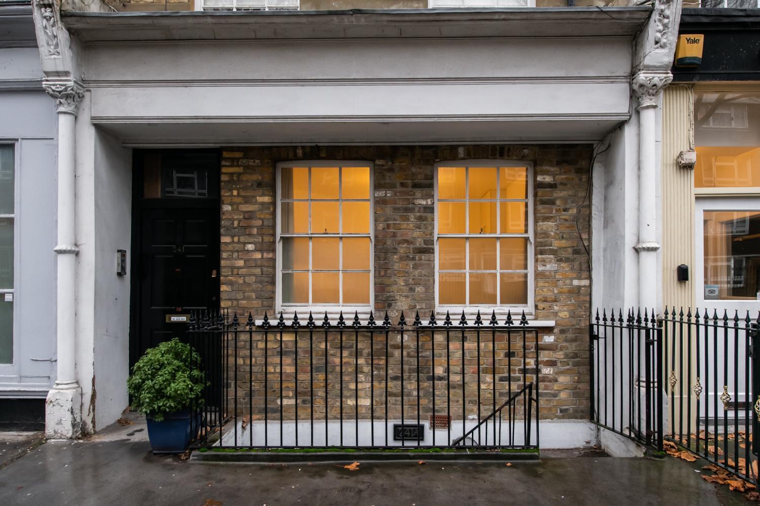 Cozy Two-bedroom Flat In Camden *